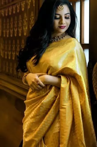 Yellow silk blend banarasi saree with unstitched blouse piece