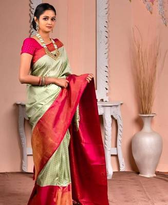 Light green pink silk blend banarasi saree with unstitched blouse piece 2