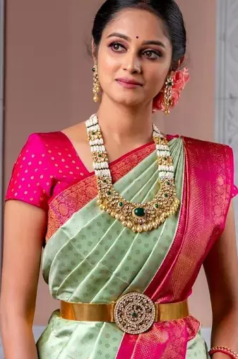Light green pink silk blend banarasi saree with unstitched blouse piece
