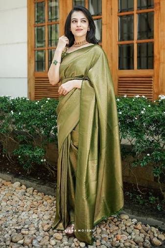 Green soft silk blend banarasi jacuard work designer party wear saree with unstitched blouse piece