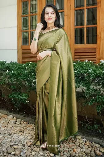 Green soft silk blend banarasi jacuard work designer party wear saree with unstitched blouse piece
