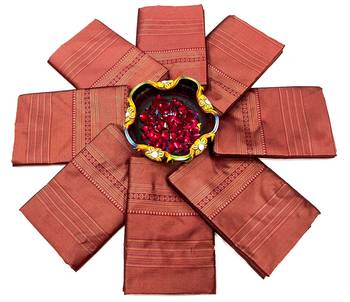 Orange silk blend banarasi saree with unstitched blouse piece 4