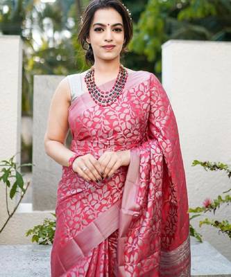 Pink silk blend banarasi saree with unstitched blouse piece 1