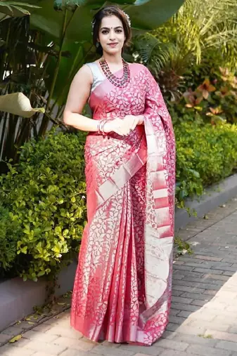 Pink silk blend banarasi saree with unstitched blouse piece