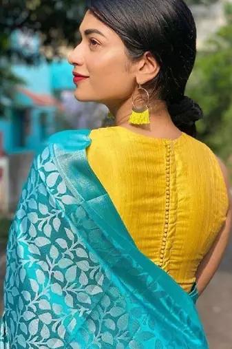 Sky blue silk blend banarasi saree with unstitched blouse piece