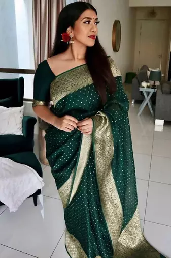 Green silk blend banarasi saree with unstitched blouse piece