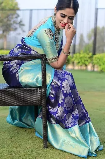 Blue turquoise silk blend banarasi saree with unstitched blouse piece