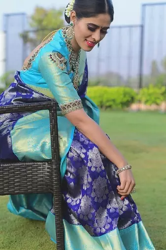 Blue turquoise silk blend banarasi saree with unstitched blouse piece