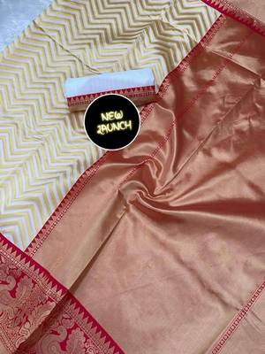 Off white pink silk blend banarasi saree with unstitched blouse piece 5