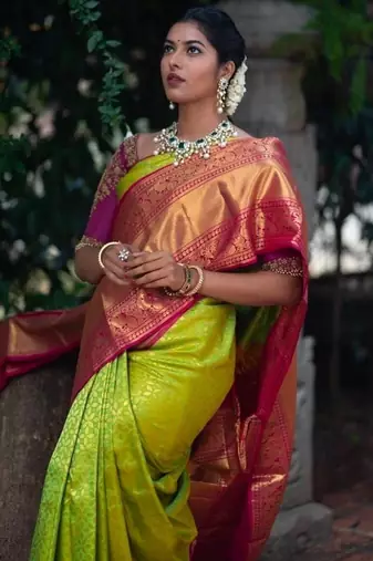 Parrote pink silk blend banarasi saree with unstitched blouse piece
