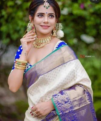 White blue silk blend banarasi saree with unstitched blouse piece 4