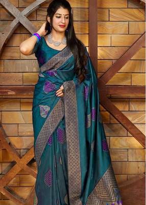 Turuoise silk blend banarasi saree with unstitched blouse piece 1