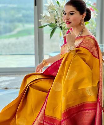 Yellow pink silk blend banarasi saree with unstitched blouse piece 3