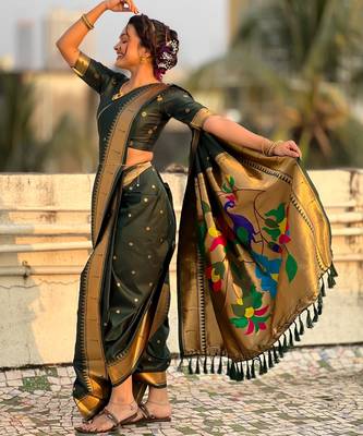 Green soft silk paithani nauvari zari weaving saree with matching blouse piece 2