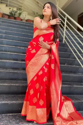 Red silk blend banarasi saree with unstitched blouse piece