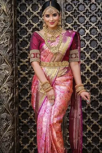 Pink silk blend banarasi saree with unstitched blouse piece