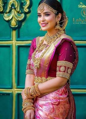 Pink silk blend banarasi saree with unstitched blouse piece 4