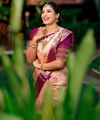 Peach wine silk blend banarasi saree with unstitched blouse piece 2