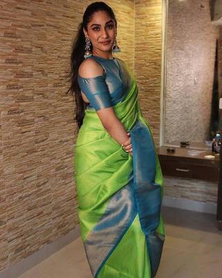 Parrot blue silk blend banarasi saree with unstitched blouse piece 2