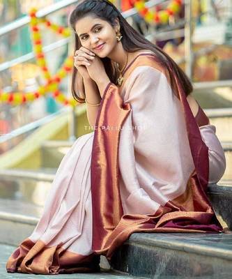 Off white brown silk blend banarasi saree with unstitched blouse piece 2