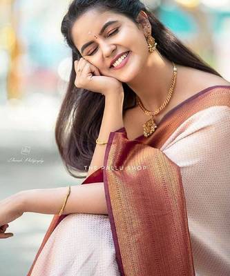 Off white brown silk blend banarasi saree with unstitched blouse piece 4