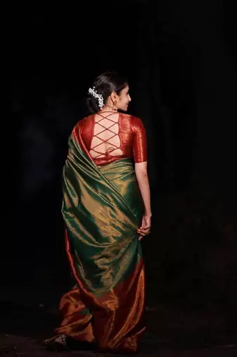 Green red silk blend banarasi saree with unstitched blouse piece