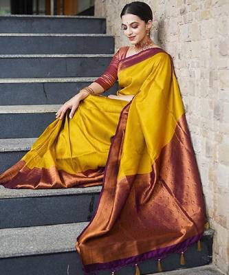 Yellow maroon silk blend banarasi saree with unstitched blouse piece 2