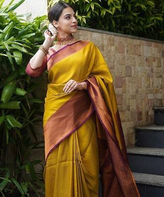 Yellow maroon silk blend banarasi saree with unstitched blouse piece 3