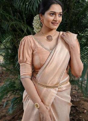 Beige silk blend banarasi saree with unstitched blouse piece 2