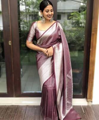 Wine silk blend banarasi saree with unstitched blouse piece 3