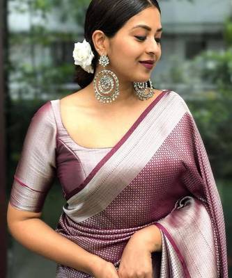 Wine silk blend banarasi saree with unstitched blouse piece 4