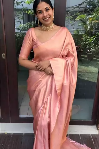 Peach silk blend banarasi saree with unstitched blouse piece