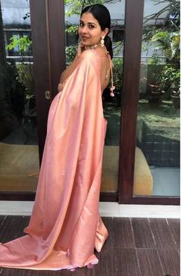 Peach silk blend banarasi saree with unstitched blouse piece 3
