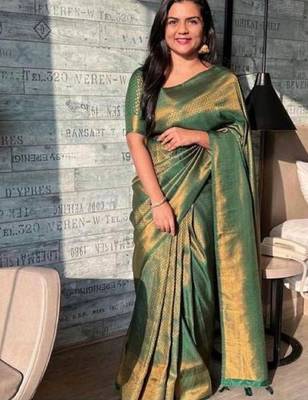 Green silk blend banarasi saree with unstitched blouse piece 2