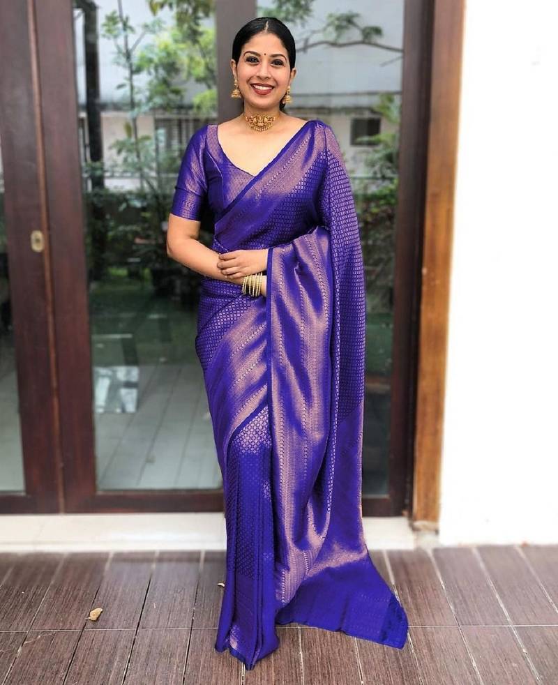 Blue soft silk blend banarasi jacuard work designer party wear saree with unstitched blouse piece