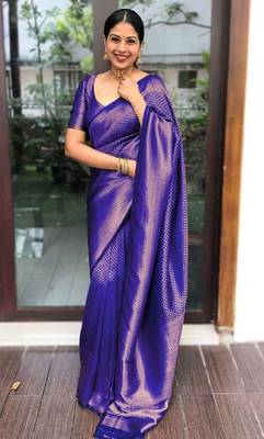 Blue silk blend banarasi saree with unstitched blouse piece 4
