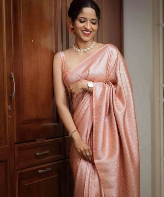 Peach silk blend banarasi saree with unstitched blouse piece 2