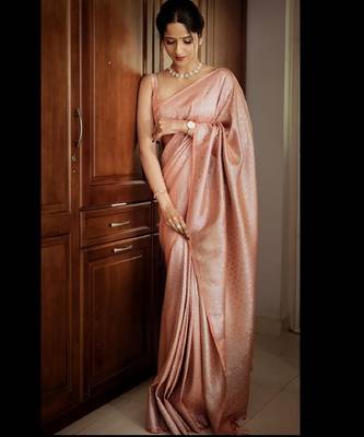Peach silk blend banarasi saree with unstitched blouse piece 3