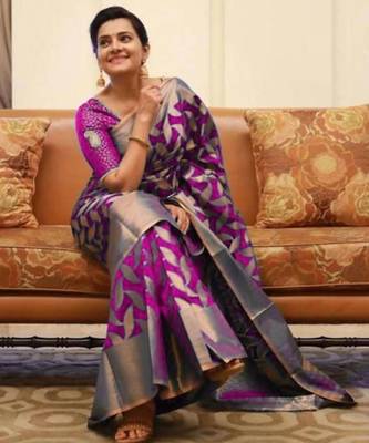 Rani pink silk blend banarasi saree with unstitched blouse piece 1