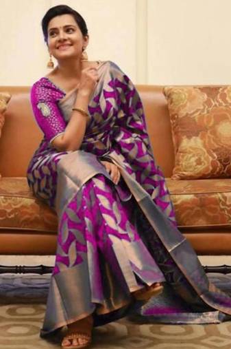 Rani pink soft silk blend banarasi jacuard work designer party wear saree with unstitched blouse piece