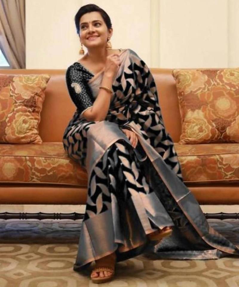 Black soft silk blend banarasi jacuard work designer party wear saree with unstitched blouse piece