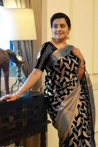 Black silk blend banarasi saree with unstitched blouse piece