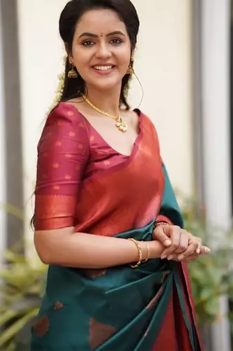 Turquoise red silk blend banarasi saree with unstitched blouse piece
