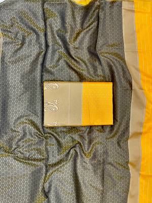 Yrllow green silk blend banarasi saree with unstitched blouse piece 4