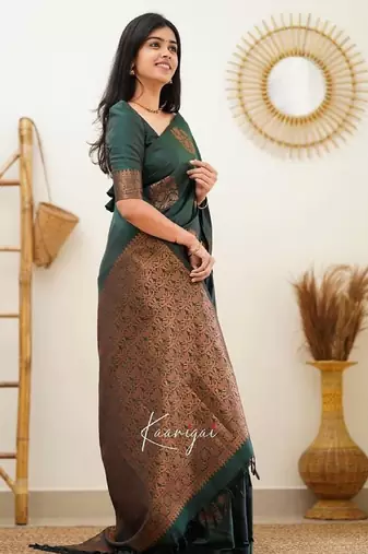 Green silk blend banarasi saree with unstitched blouse piece