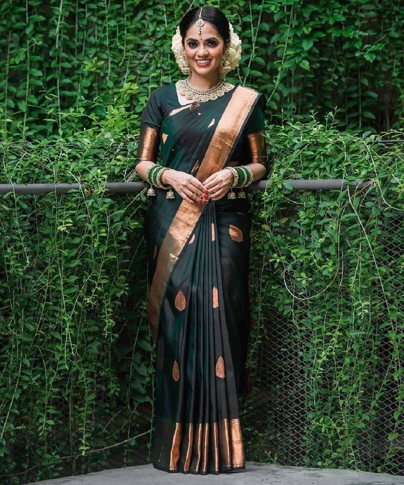 Green soft silk blend banarasi jacuard work designer party wear saree with unstitched blouse piece