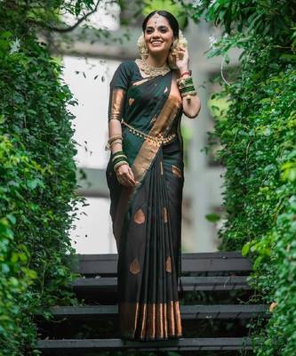 Green silk blend banarasi saree with unstitched blouse piece 2