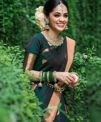 Green silk blend banarasi saree with unstitched blouse piece 4