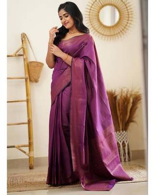 Wine silk blend banarasi saree with unstitched blouse piece 4