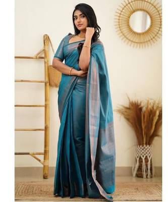 Turquoise silk blend banarasi saree with unstitched blouse piece 3